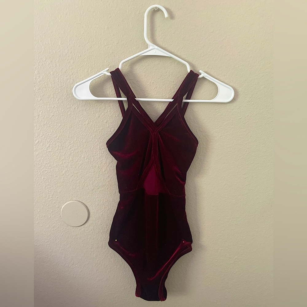 5 Dancewear Strappy Leo❣️